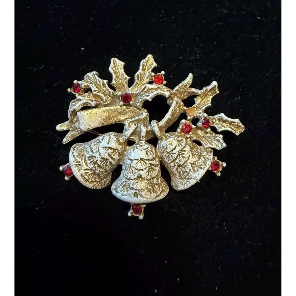 1960's Dodds Christmas Bells Brooch White Gold Red